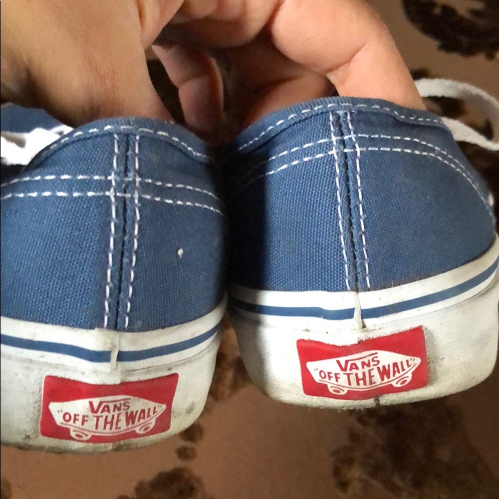 Vans - Picture 2 of 6